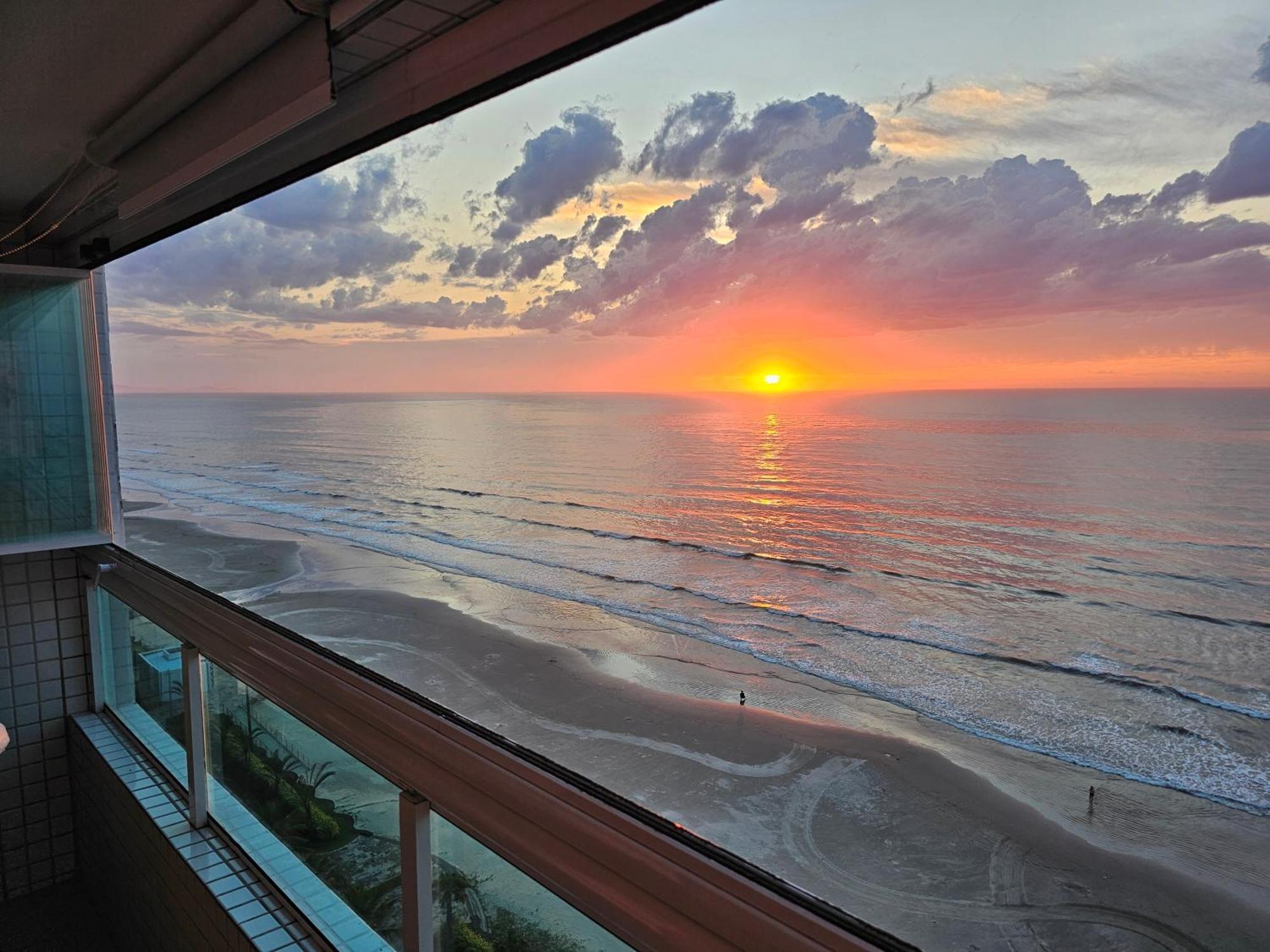 Apartamento Frente Mar Pe Na Areia Praia Grande  Buitenkant foto